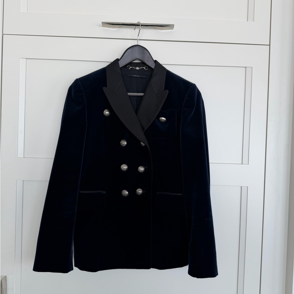 GUCCI…Elegant Blue Velvet Women's Blazer